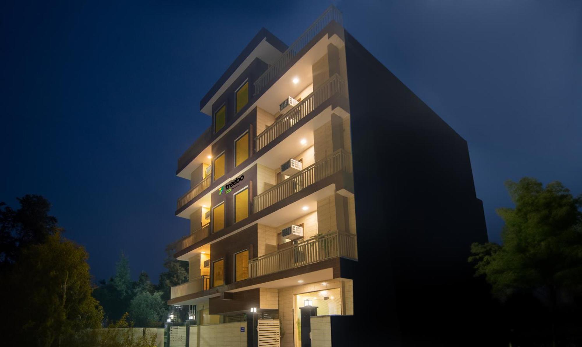 Treebo Elite Corporate, Sector 62 Hotel Ноида Екстериор снимка