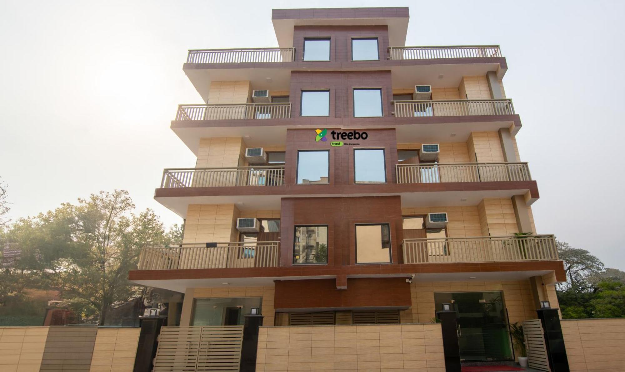 Treebo Elite Corporate, Sector 62 Hotel Ноида Екстериор снимка